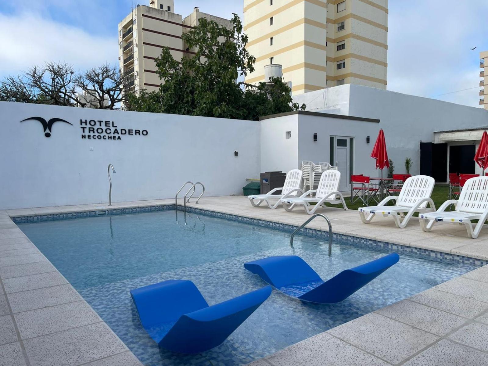 Hotel Trocadero ネコチェア エクステリア 写真