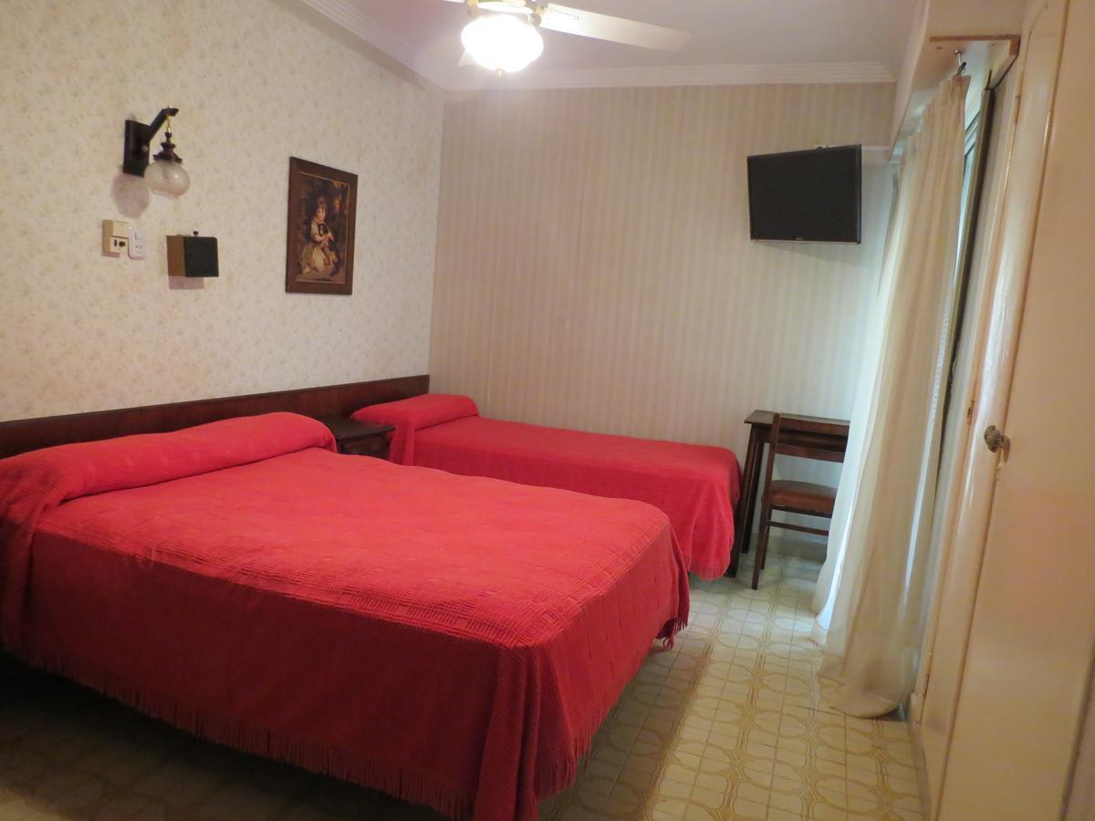 Hotel Trocadero ネコチェア エクステリア 写真